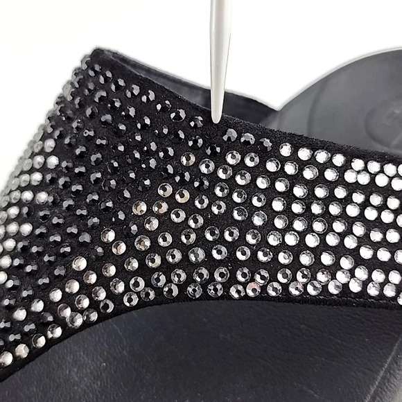 Fitflop Women's Lulu Black Popstud Toe-Post Shiny Metal Studs Sandals Size 7 - Picture 15 of 16